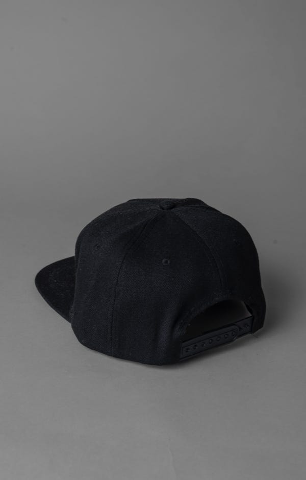 Snapback cap Black