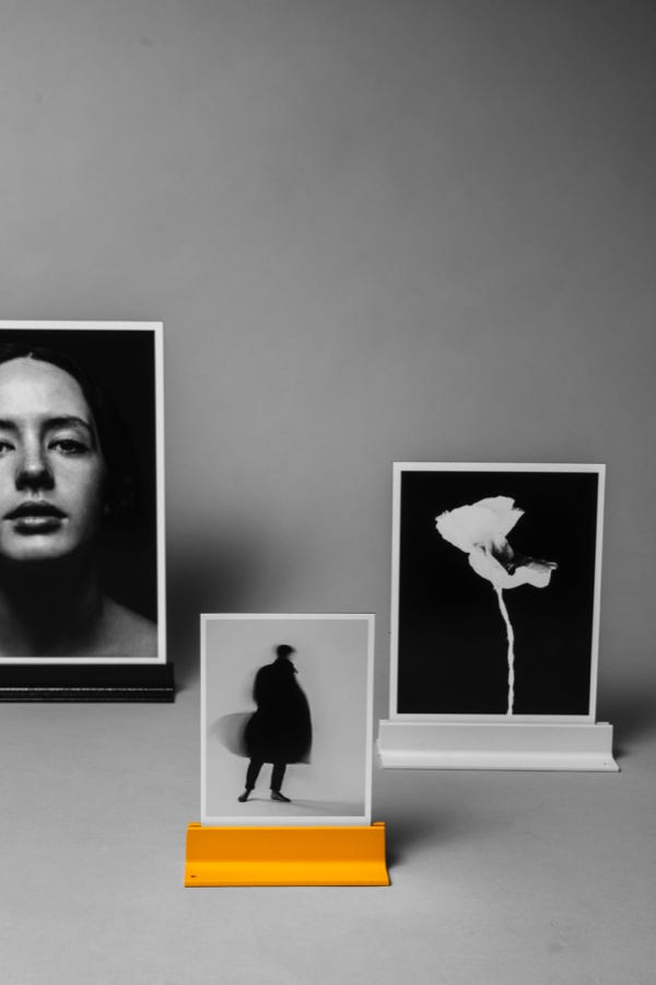 INDUSTRIAL PHOTO STAND