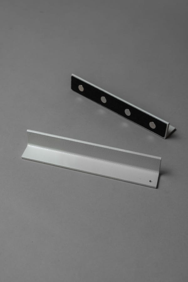 INDUSTRIAL PHOTO STAND